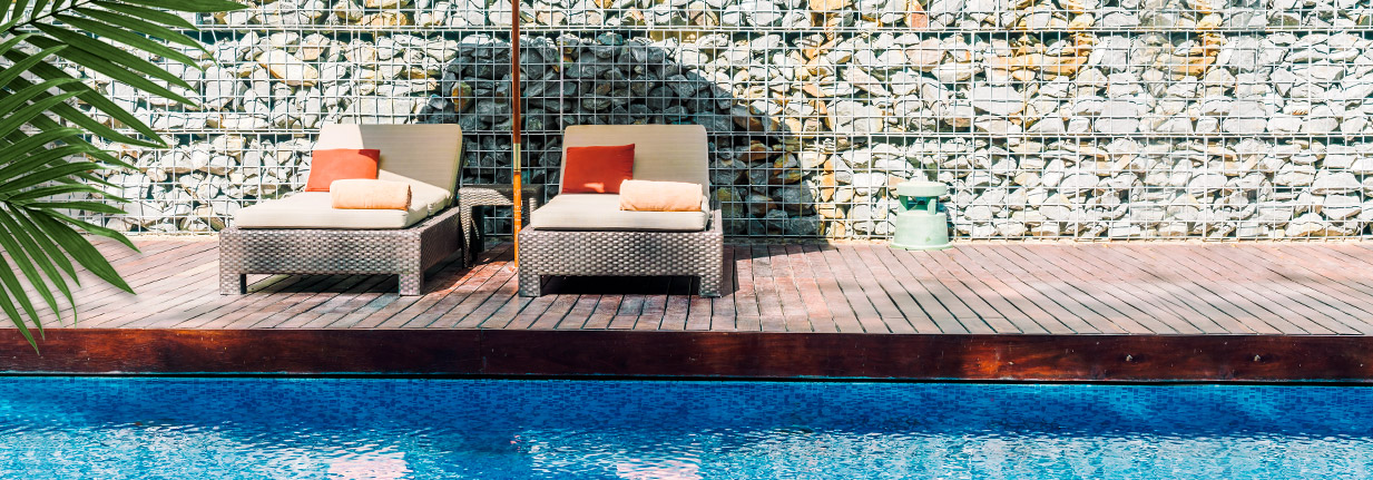 hessnatur_Magazin_KW21_Cool_am_Pool_Titelbild