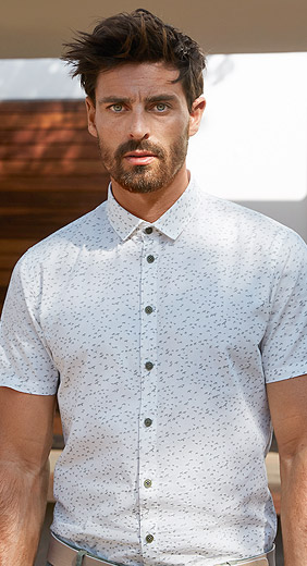 Smart Casual - Sommershirts und leichte Hemden