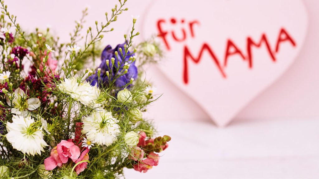 hessnatur-muttertag-blumen hessnatur-muttertag-blumen